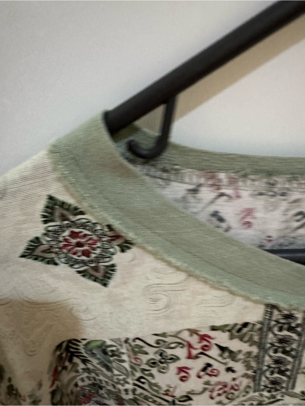 POL Sage Green Patchwork Tunic with Red Floral Accents - Picture 4 of 9
